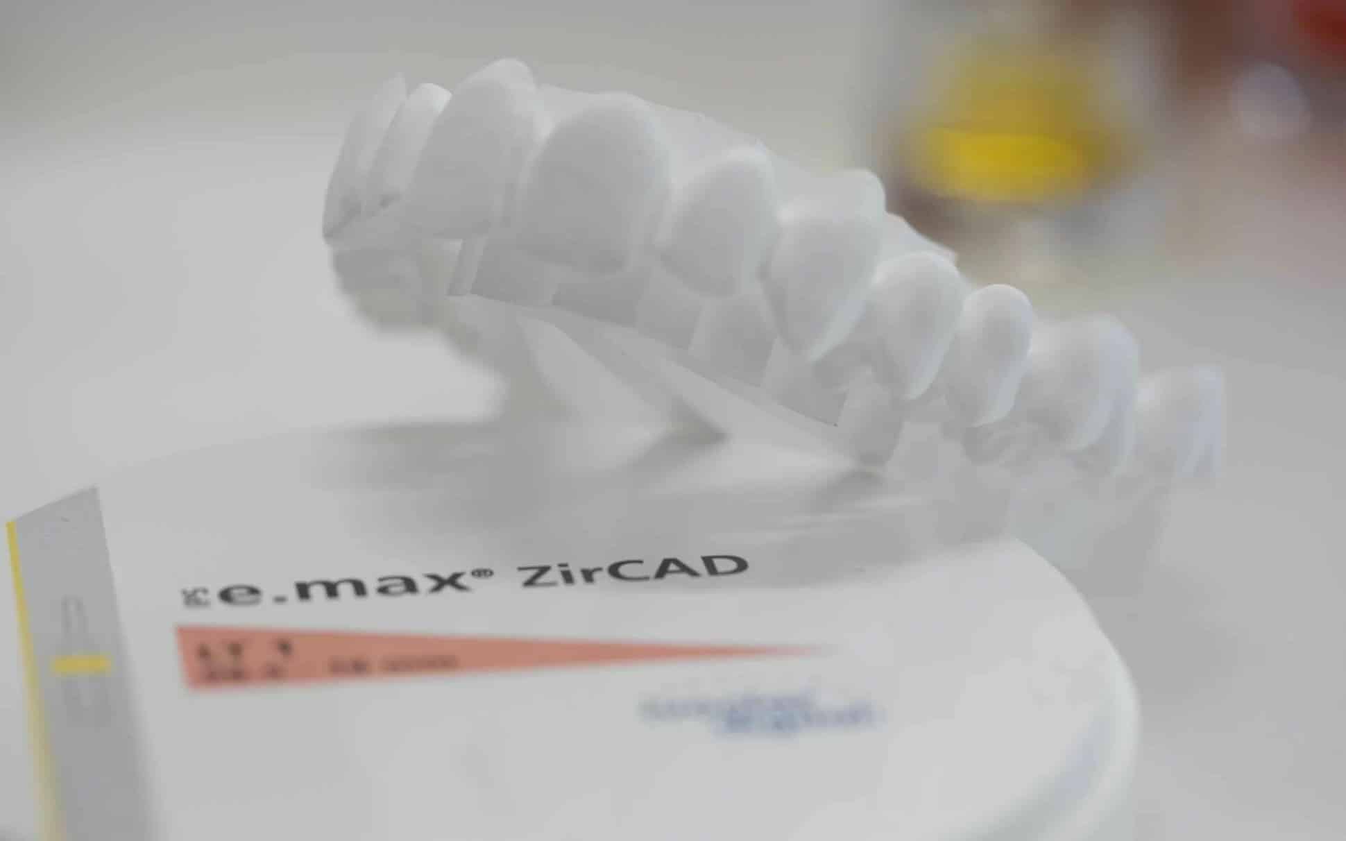 emax zircad lab image